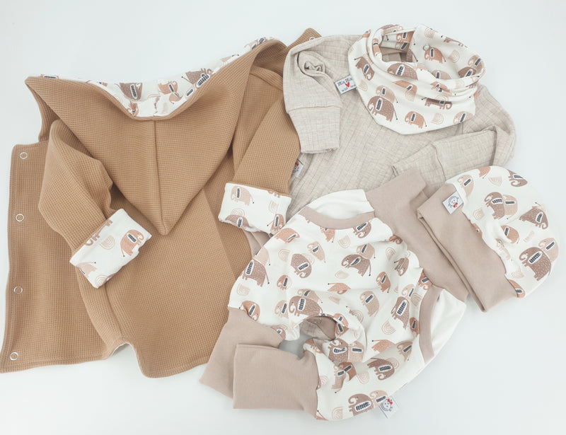 Coole Pumphose oder Babyset kurz und lang Elefanten von Atelier MiaMia