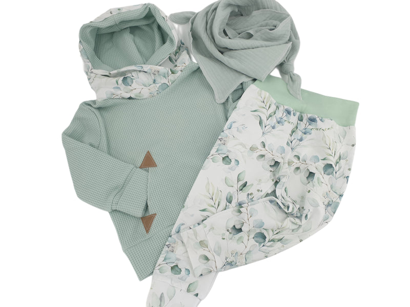 Kapuzenpullover Baby Kind ab 68-122 kurz oder langarm Mint Eukalyptus von Atelier MiaMia